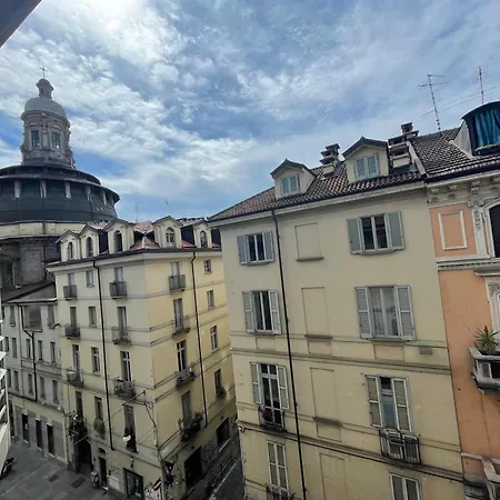 Apartmán Torino-historic Center Elegant Cathedral X4 *