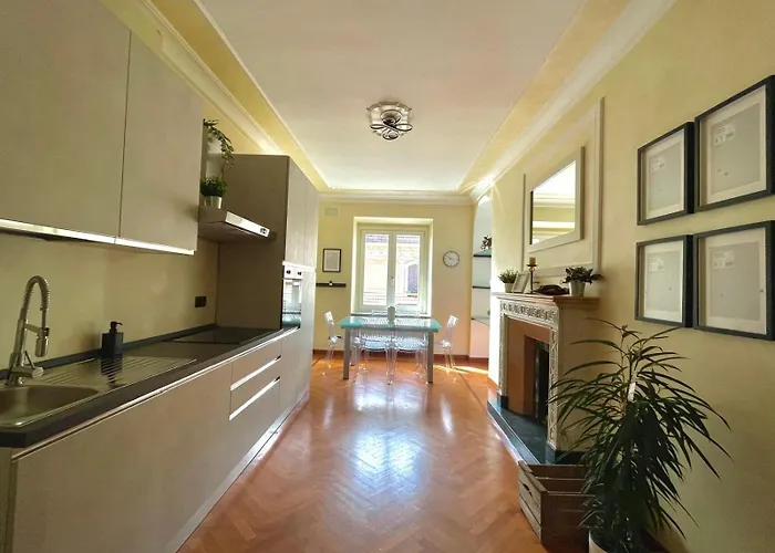 Apartmán Torino-historic Center Elegant Cathedral X4 *
