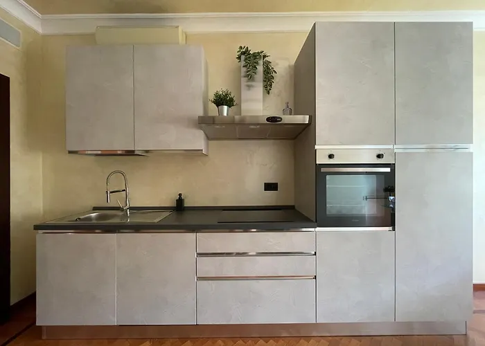 Apartmán Torino-historic Center Elegant Cathedral X4 *