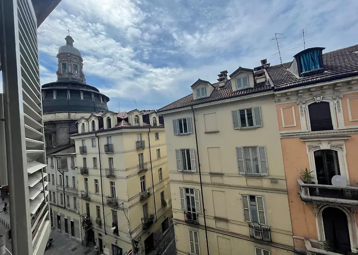 Apartmán Torino-historic Center Elegant Cathedral X4 *